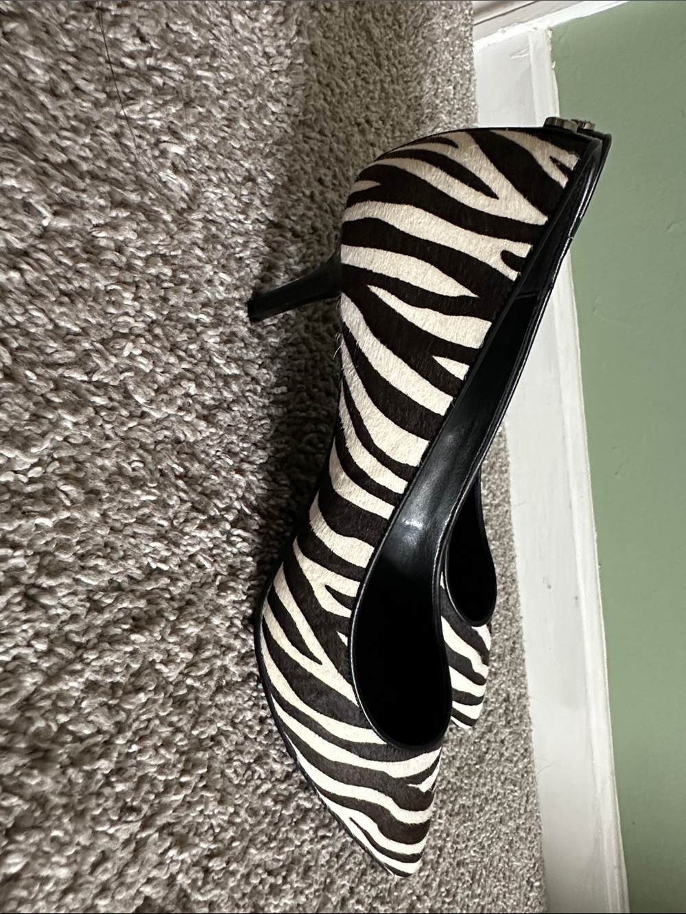 Michael Kors Zebra-Print Pointed Flats - Black & White Flex calf hair shoes - Picture 6 of 13